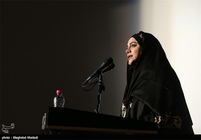 نرگس آبیار؛ بهترین کارگردان جشنواره زنان ونکوور نرگس آبیار؛ بهترین کارگردان جشنواره زنان ونکوور