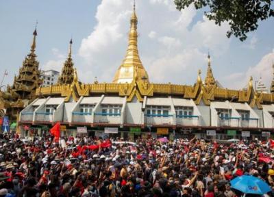 سومین روز اعتراضات خیابانی علیه کودتا در میانمار